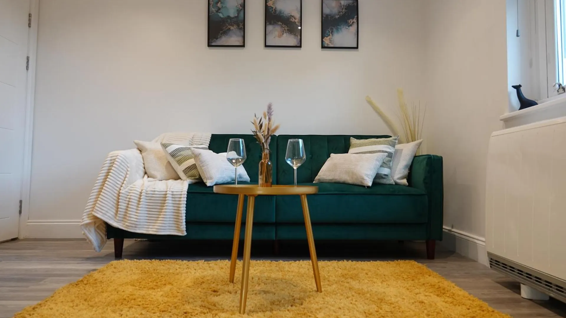 Cosy 1 Bedroom Apartment 브라이턴